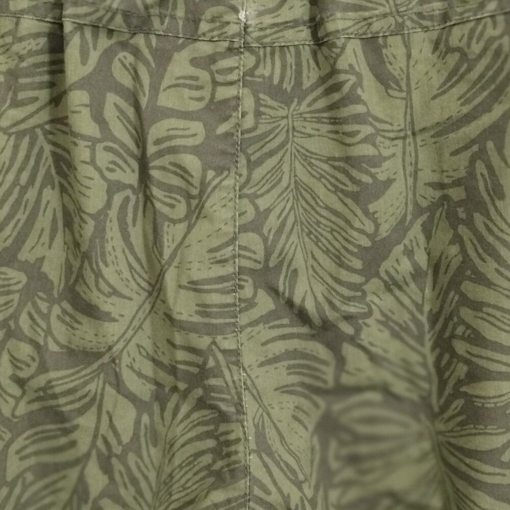 Emily Daniels Women’s XL Dark Olive Green Palm Print Capri Pants Casual Pull-On - Picture 11 of 11